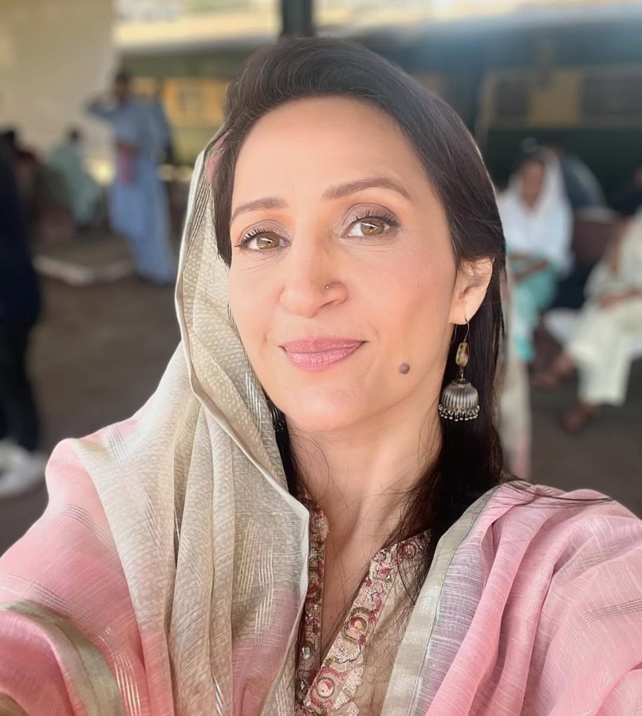 Doosra Chehra Cast, Schedule and Timings