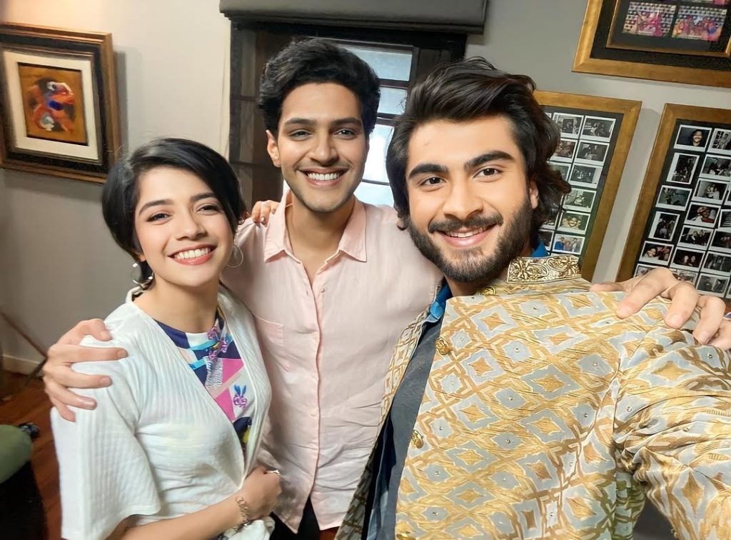 Doosra Chehra Cast, Schedule and Timings