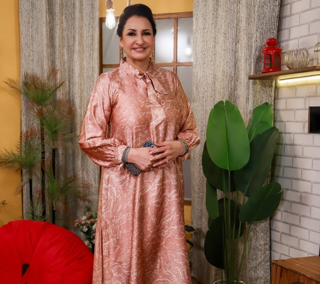 Doosra Chehra Cast, Schedule and Timings