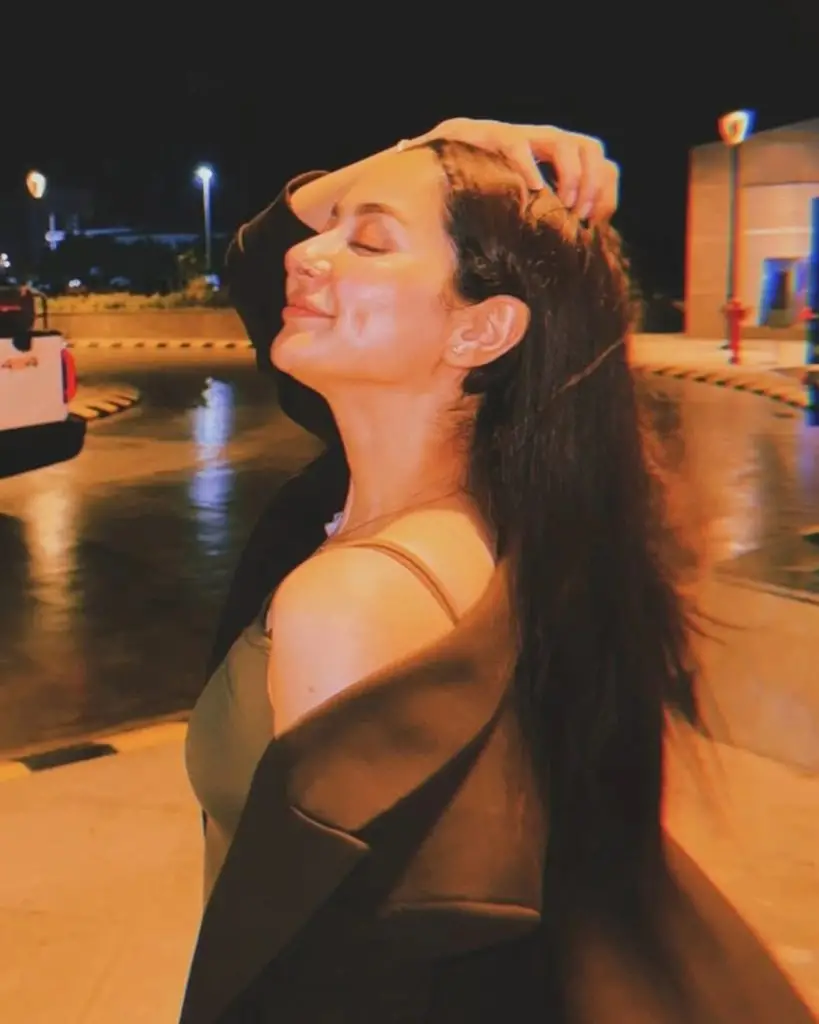 Hania Aamir’s Bold Pictures Criticized