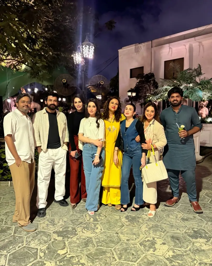 Naqaab Cast Reunites At Dinner