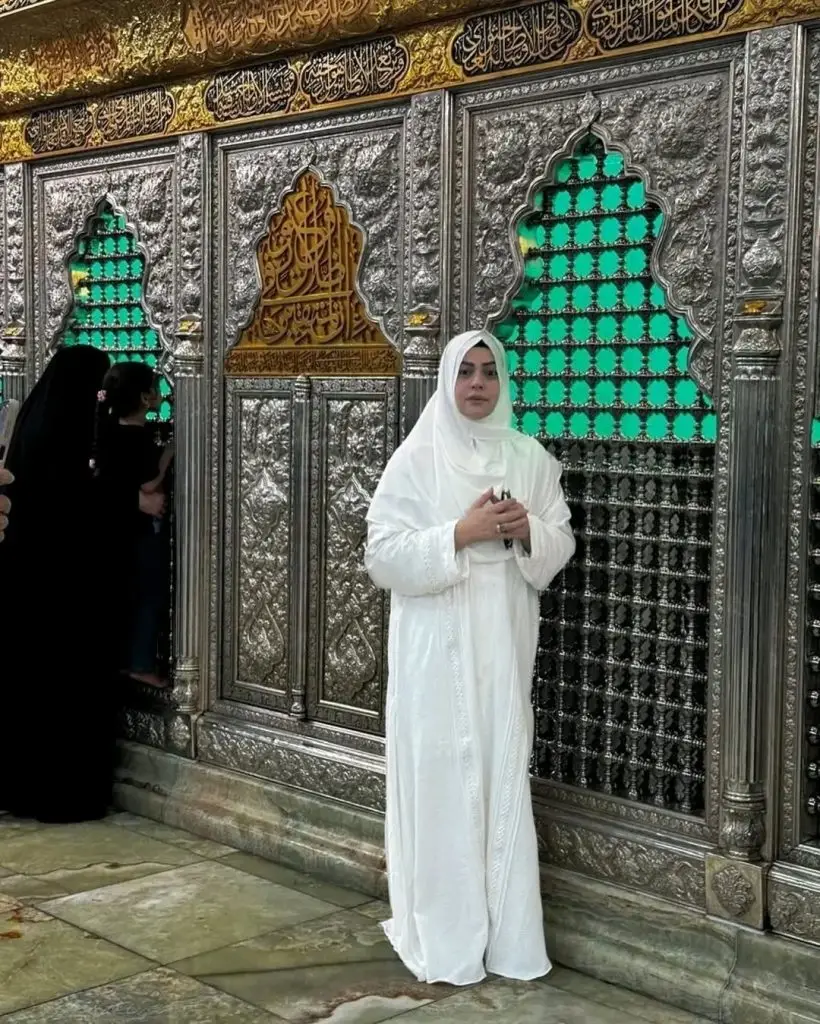 Sadia Imam Shares Pictures from Karbala, Iraq