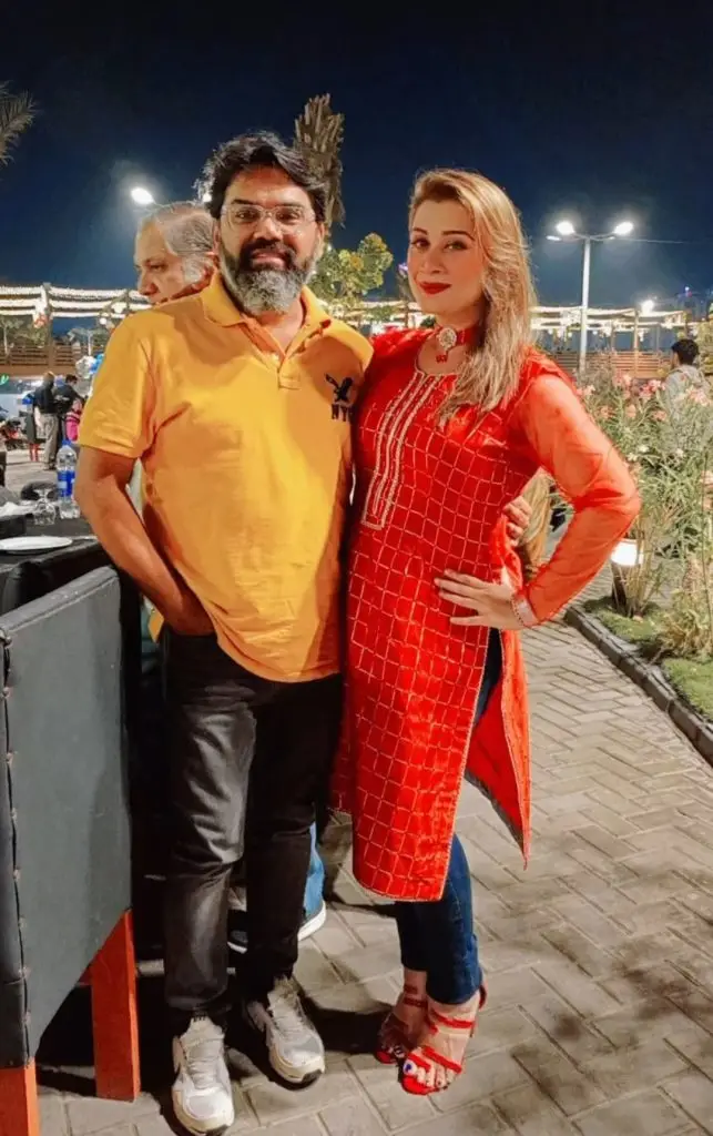 Sarah Omair Narrates Dramatic Love Story with Director Mohsin Talat