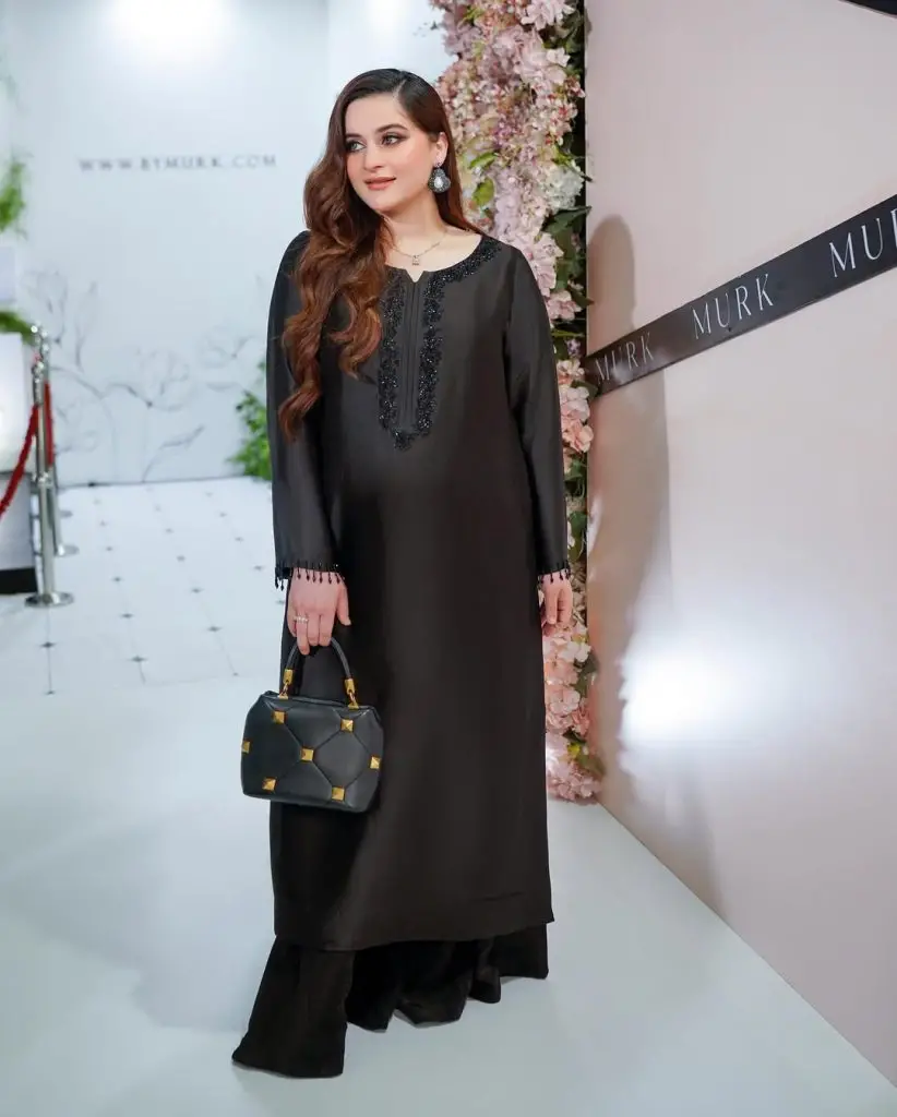 Aiman Khan Receives Felicitations On Third Pregnancy