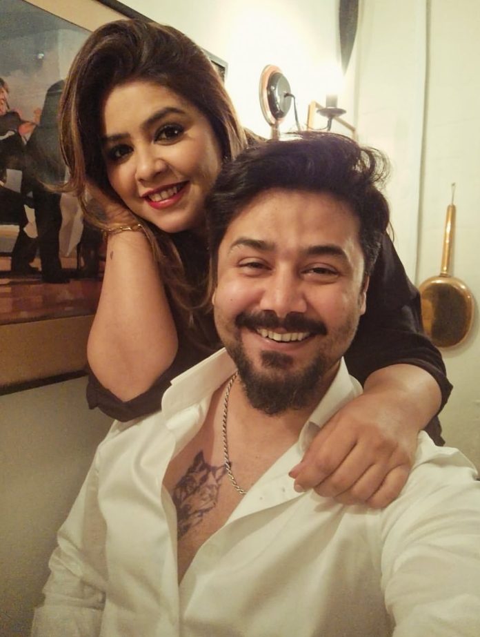 Ali Abbas's Cute Birthday Wish For Wife Hamna Ali | Reviewit.pk