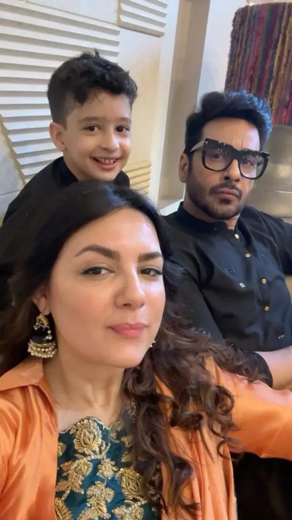 Faysal Quraishi’s Wife Under Criticism For Showing Son Behroopia