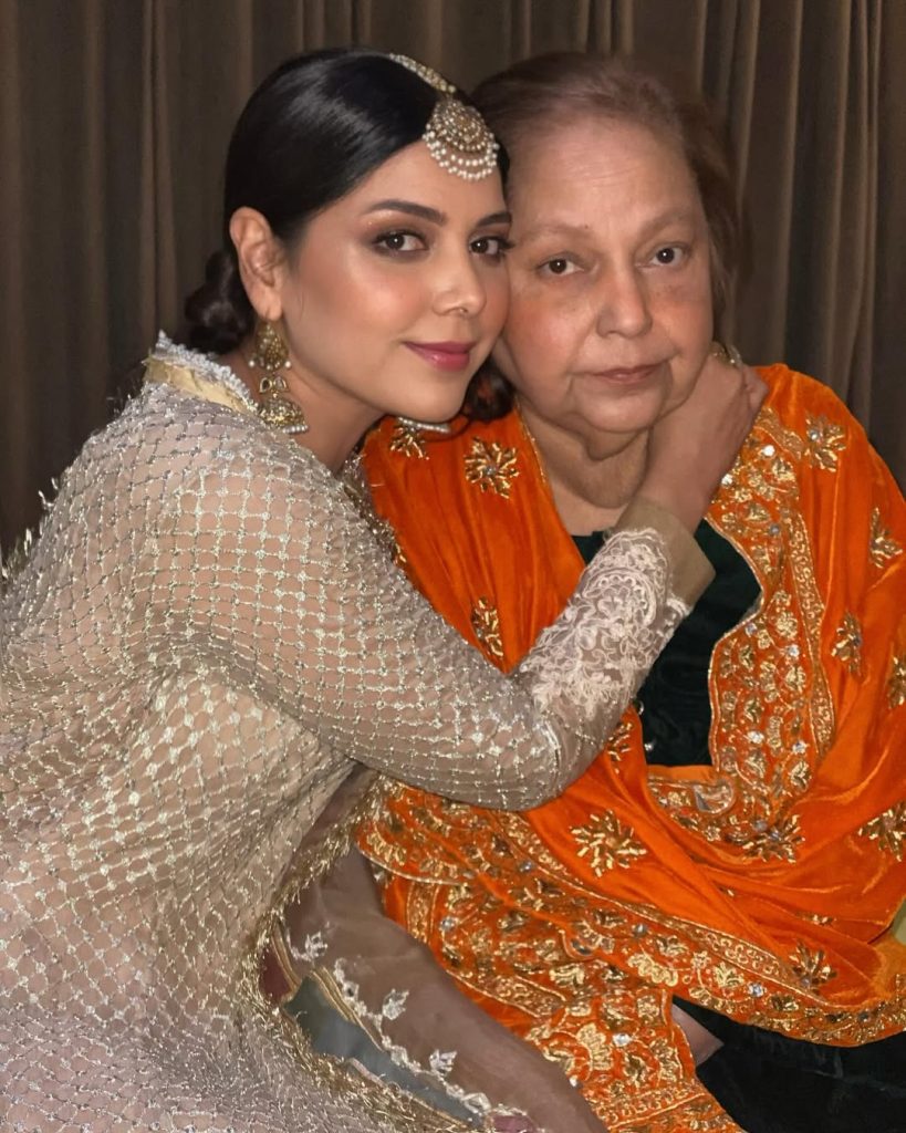 Hadiqa Kiani Remembers Late Mother On Mother’s Day