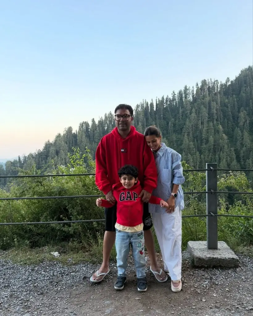 Iqra Aziz and Yasir Hussain in Nathia Gali