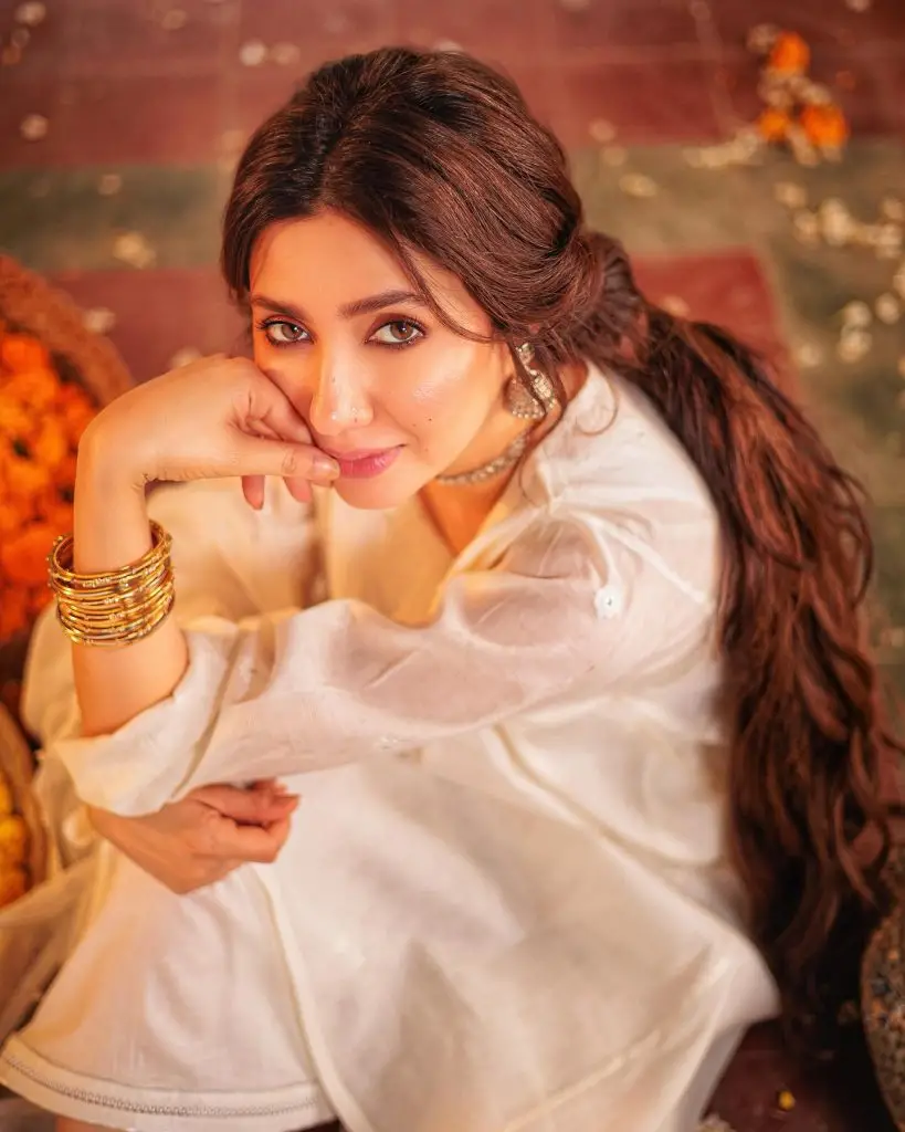 Mahira Kahn & Wahaj Ali Drama Mitti De Baway – New Details