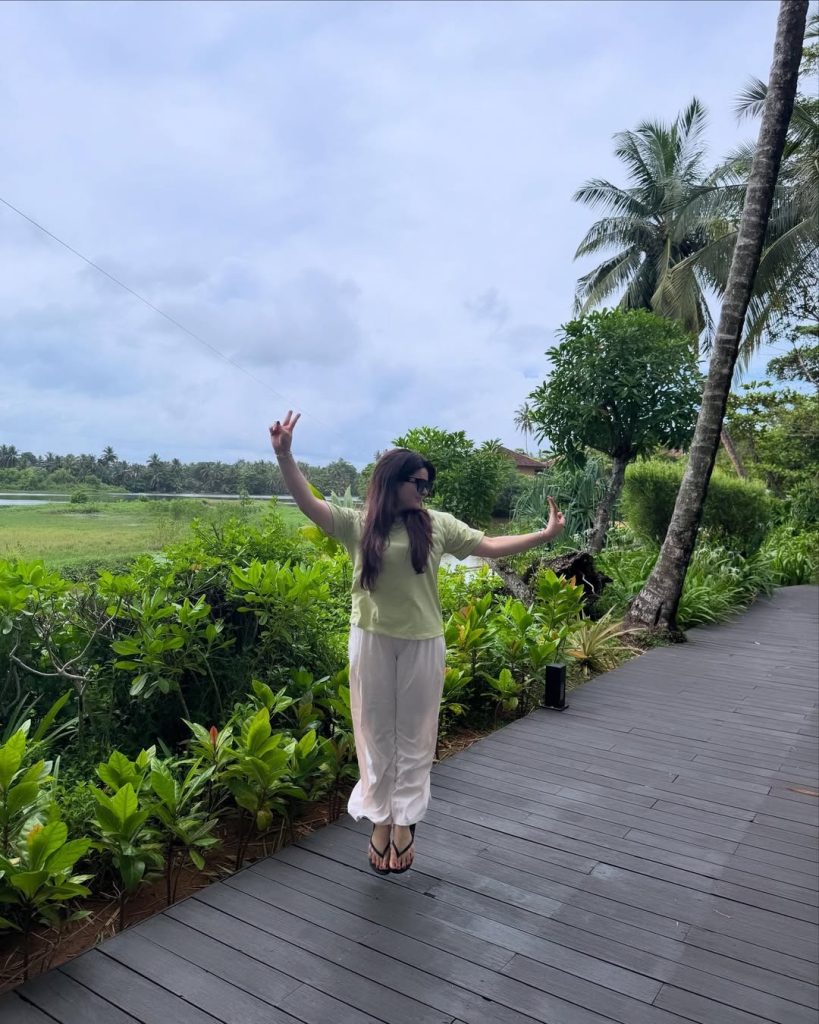 Minal Khan Sri Lanka Trip Pictures