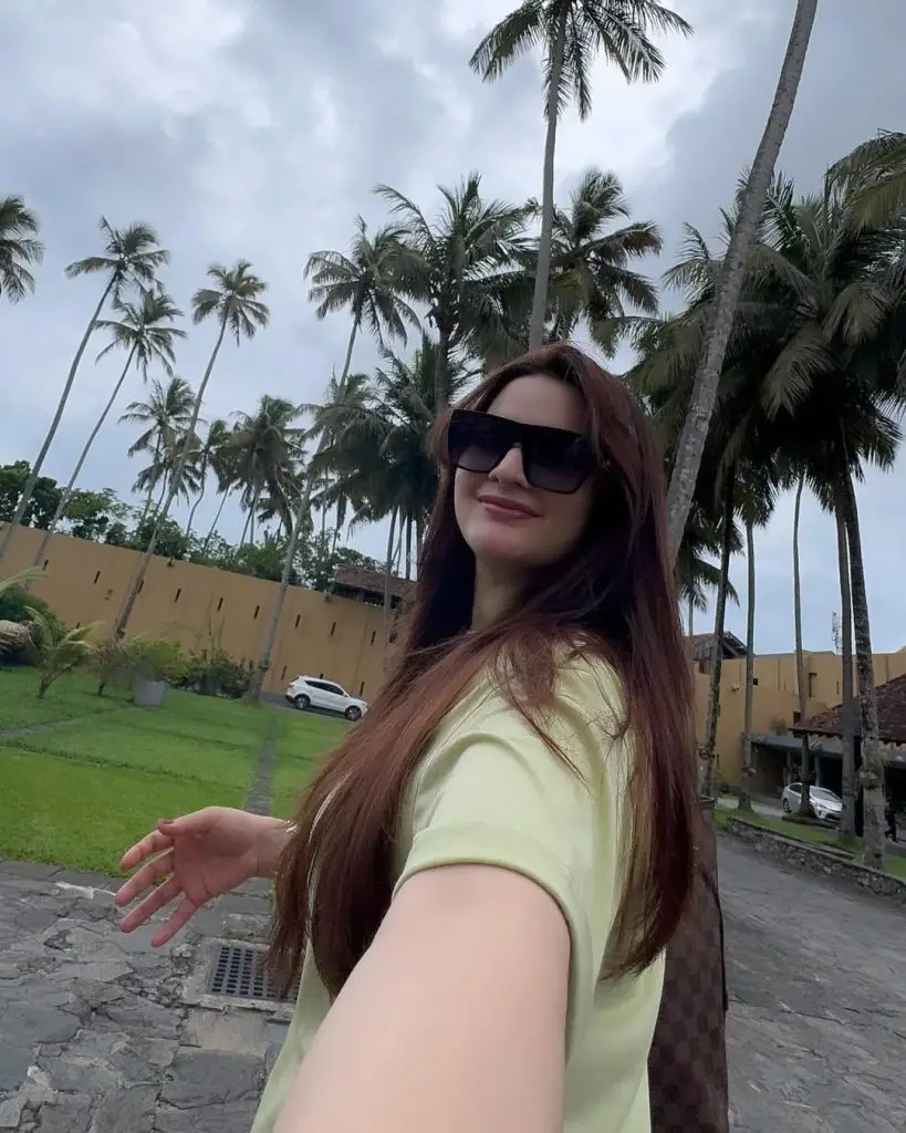 Minal Khan Sri Lanka Trip Pictures