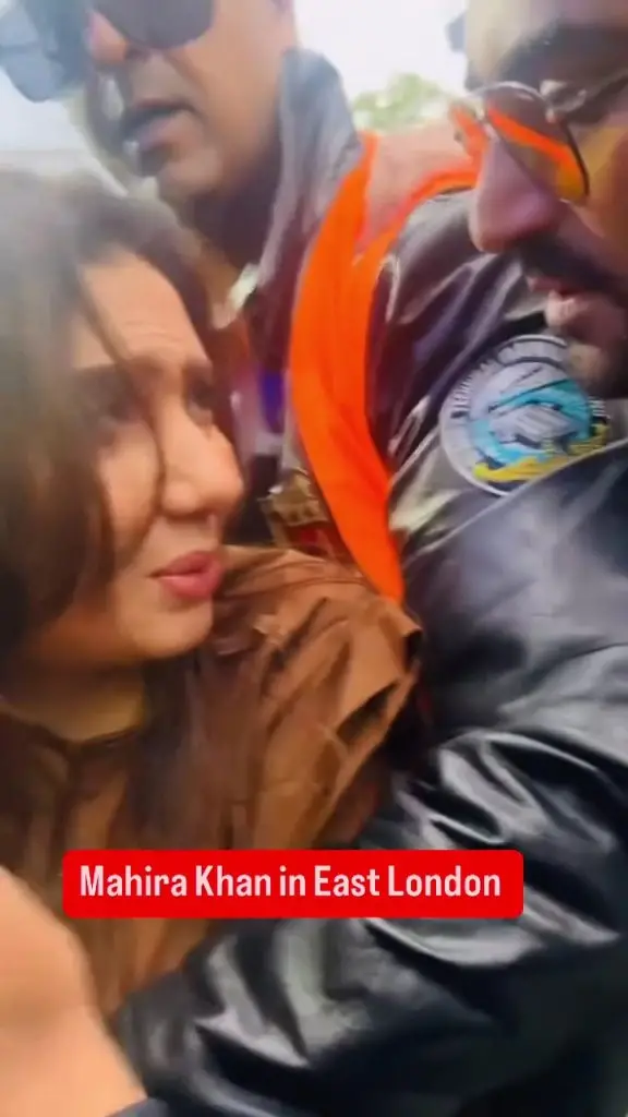 Love Guru Promotions : Humayun Saeed Shouts At Misbehaving Crowd