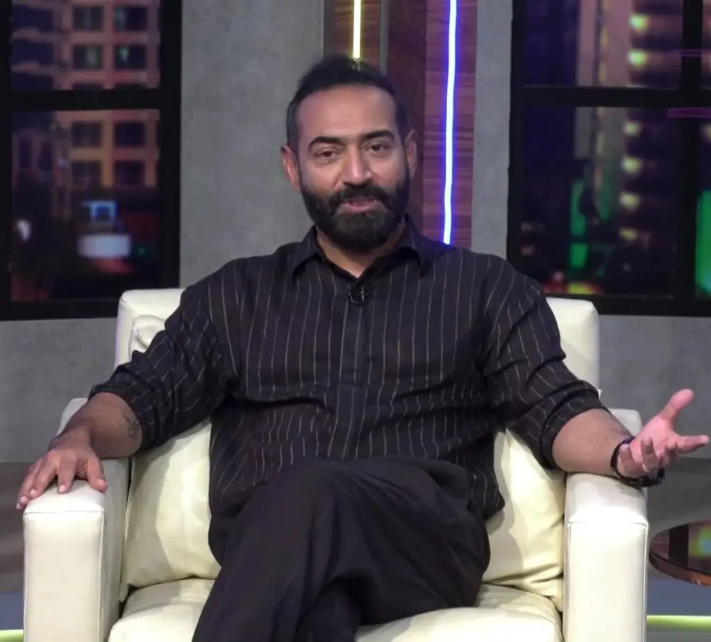 Nadeem baig Chooses Between Humayun Saeed & Fahad Mustafa