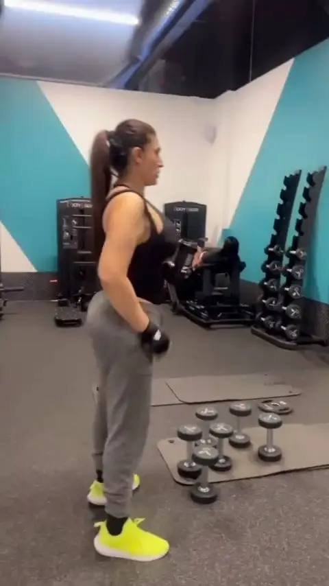 Sana Nawaz’s Bold Gym Video Stirs Controversy