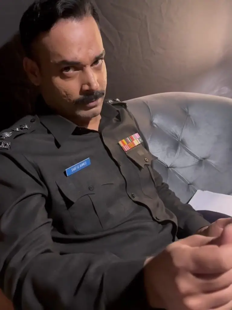 Saba Qamar Shares Star-Studded Pictures From Case No 9 Set