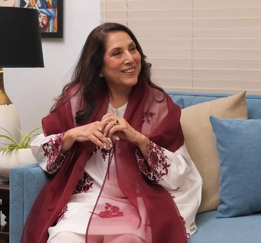 Samina Peerzada’s Educated Reply To Sarah Khan & Saima Qureshi