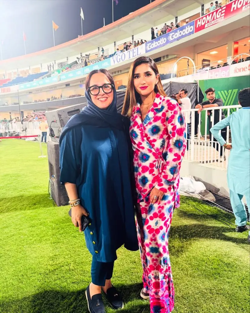 Samiya Hassan Ali’s Latst Beautiful Family Clicks From PSL