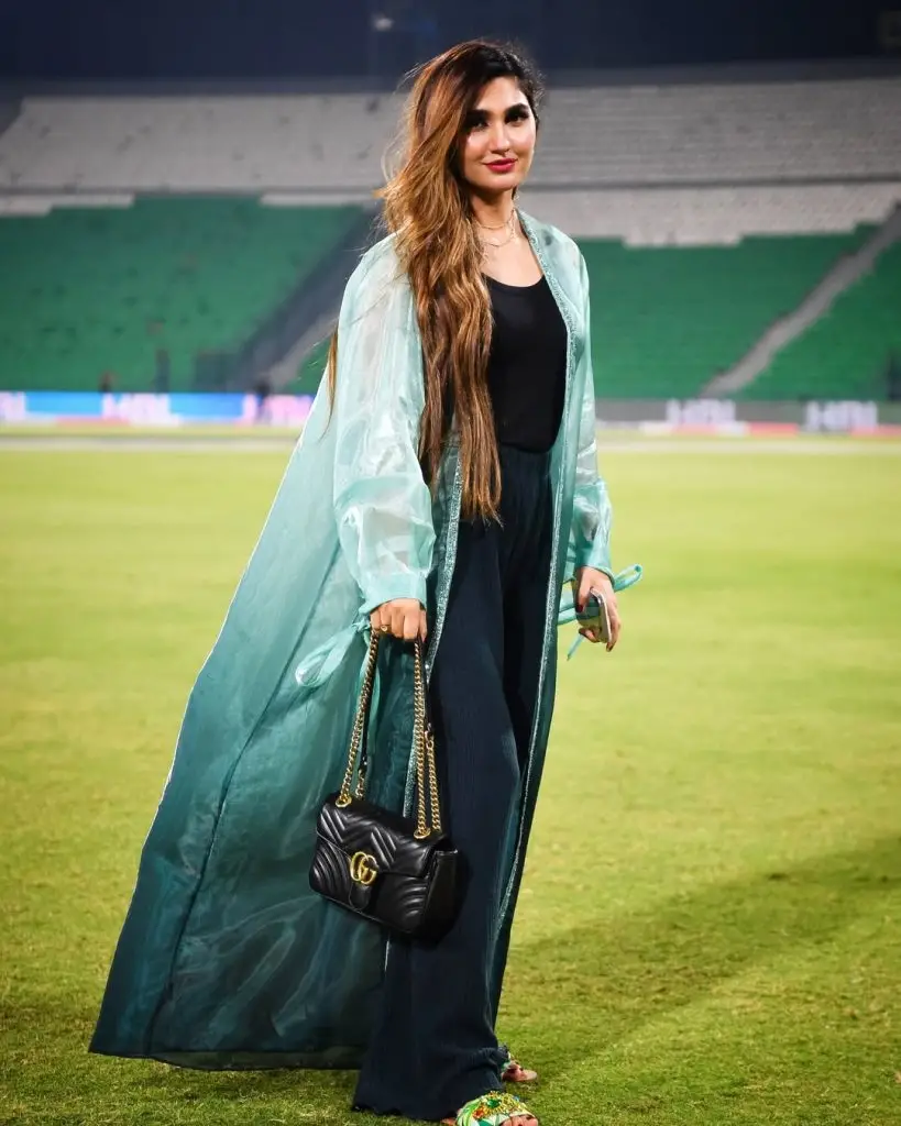Samiya Hassan Ali’s Latst Beautiful Family Clicks From PSL