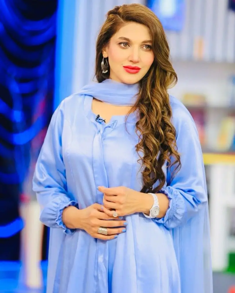 Sana Nawaz’s Bold Gym Video Stirs Controversy