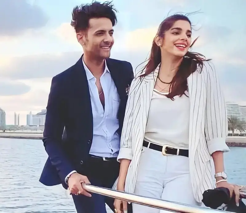 Sanam Saeed Announces Pregnancy With Memorable Pictures