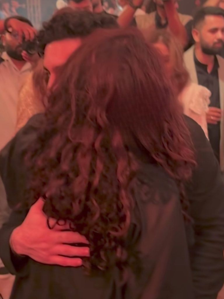 Senior Actor Uzma Beg’s Closeness with Ahad Raza Mir Criticized