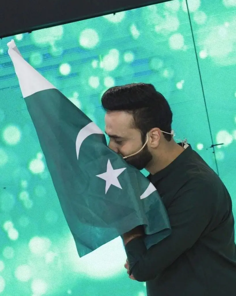 Waseem Badami’s Befitting Reply To Celebrities Silent Over Indian Aggression