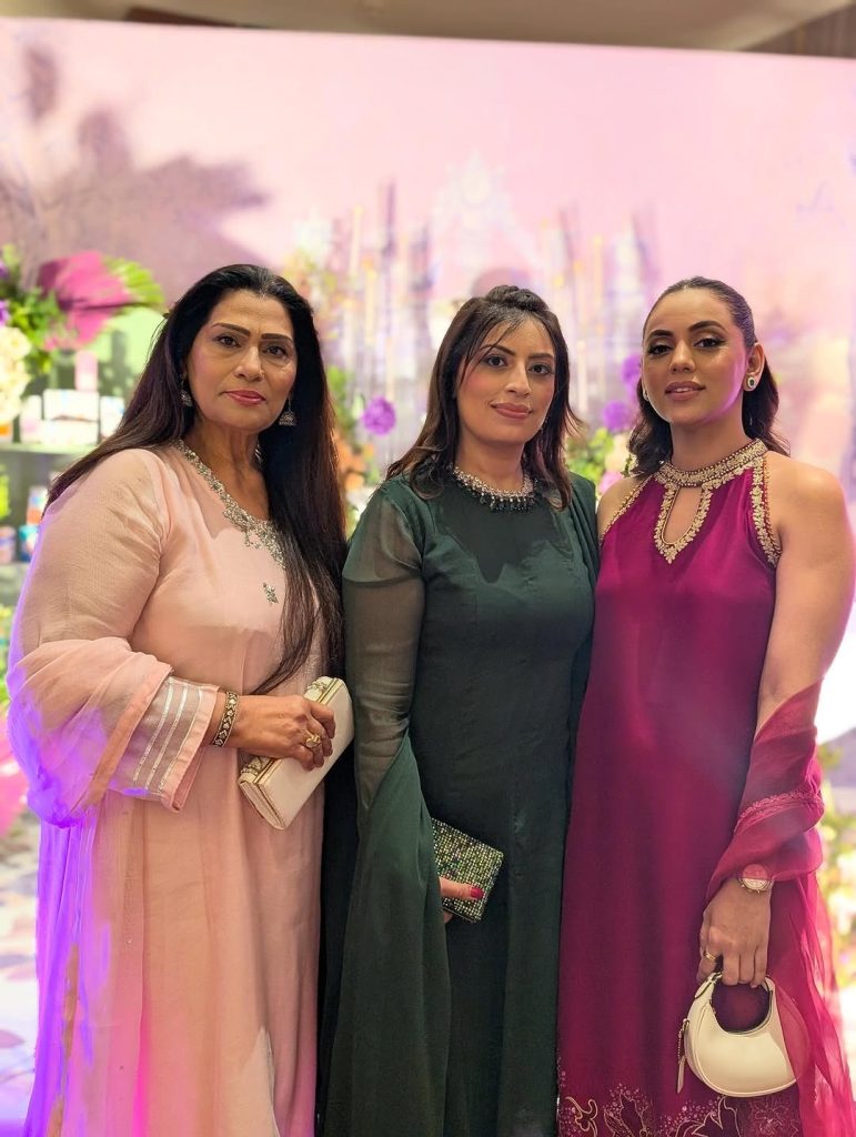 Celebrities Spotted at a Star Studded Dinner in Islamabad