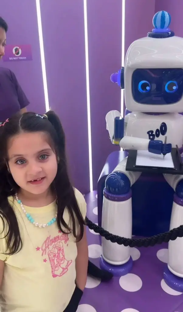 Aiman Khan Shares Adorable Pictures & Reel from Dubai