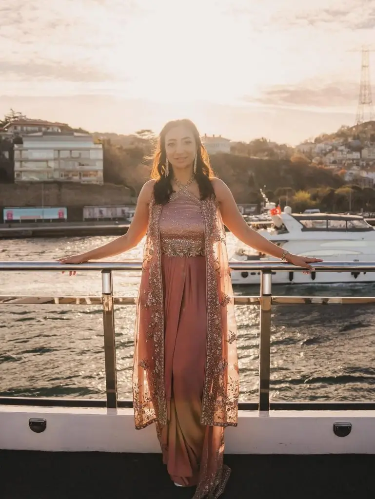 Anoushey Ashraf Shares HD Pictures from Her Wedding Boat Party