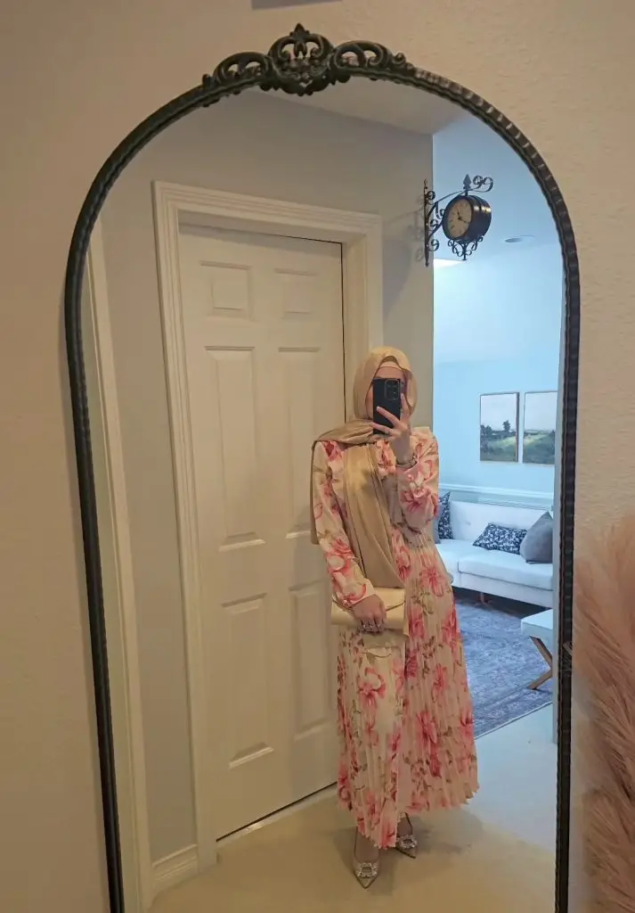 Famous Pakistani Actress Becomes Hijabi, Shares Struggles