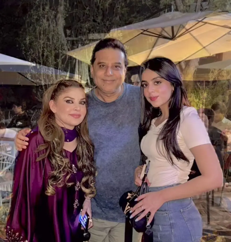 Celebrities Spotted at a Star Studded Dinner in Islamabad