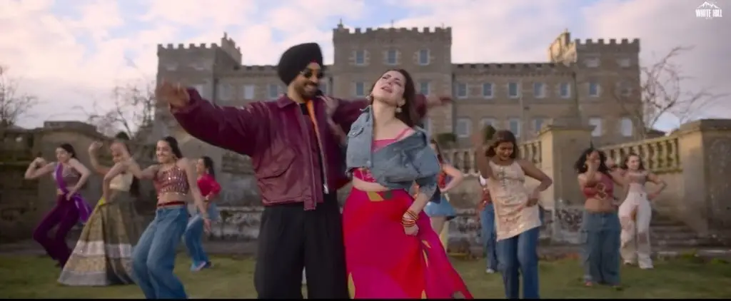 Sardaar Ji 3 Song Daaru Mukgi Featuring Hania Aamir and Diljit Dosanjh