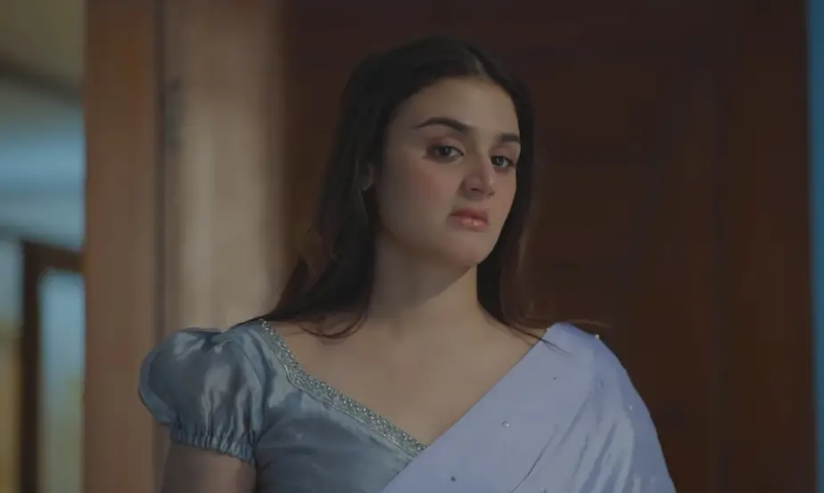 Dayan Episode 36 – Mehwish Hayat & Hira Mani’s Bold Looks Under Discussion