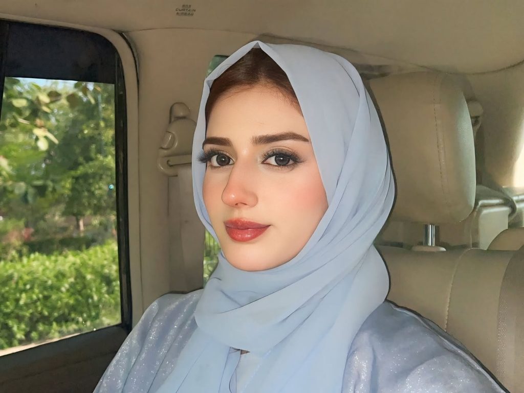Jannat Mirza and Her Family Embark on the Sacred Hajj Journey