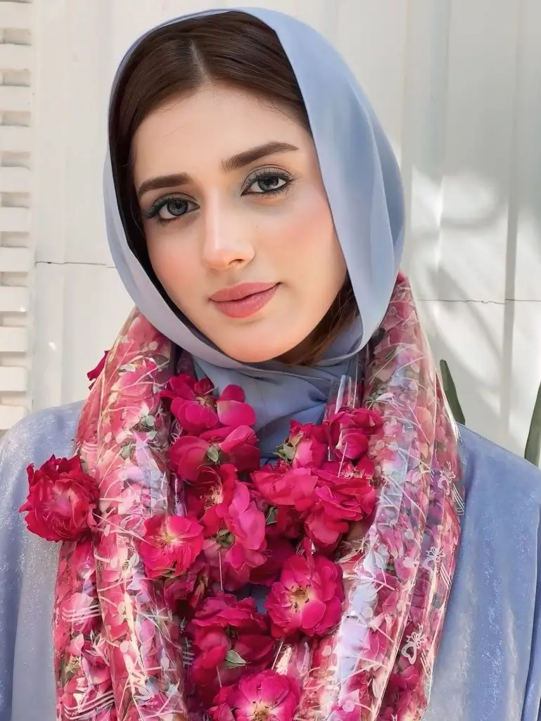 Jannat Mirza and Her Family Embark on the Sacred Hajj Journey