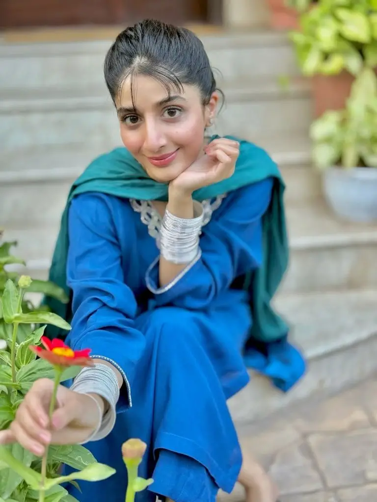 Mawra Hocane’s Beautiful Photoshoot with Her Qurbani