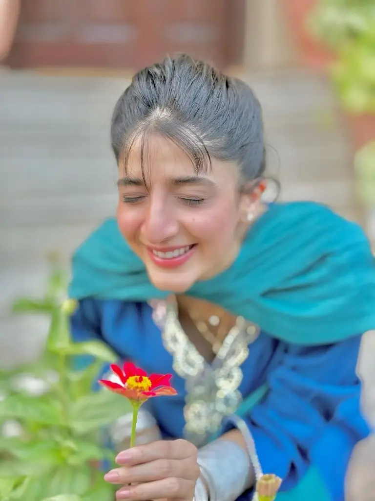 Mawra Hocane’s Beautiful Photoshoot with Her Qurbani
