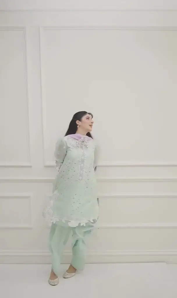 Mawra Hocane Shares Adorable Eid Moments with Her Husband