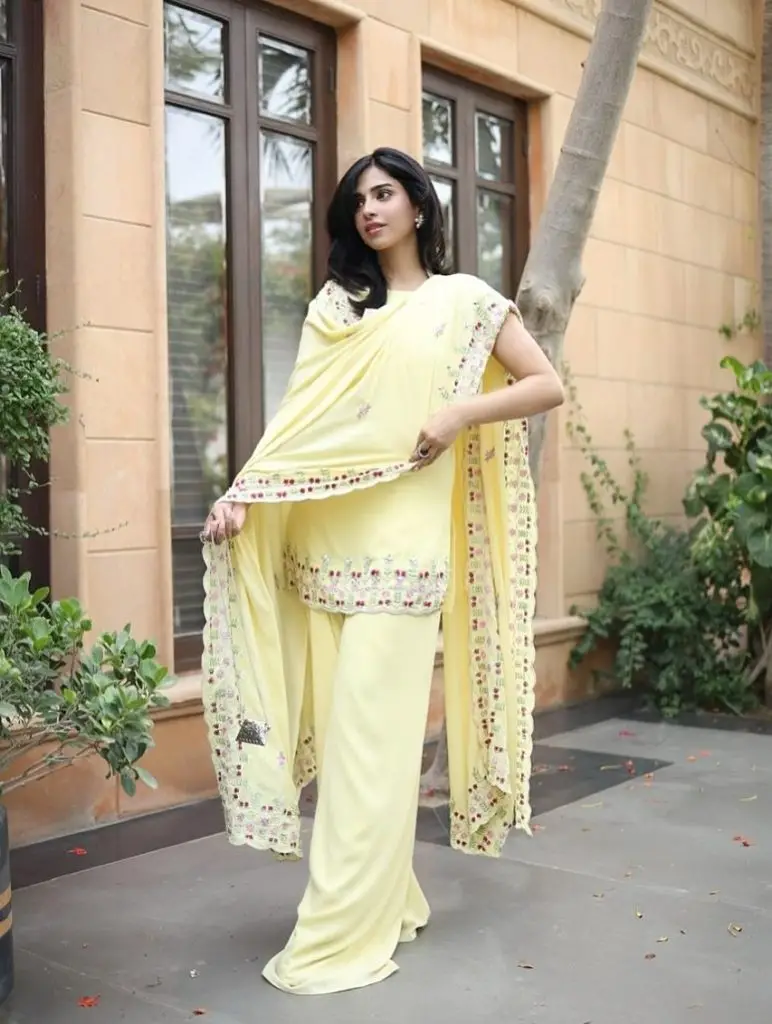 Pakistani Celebrities Evening Looks from Eid Ul Adha Day 1