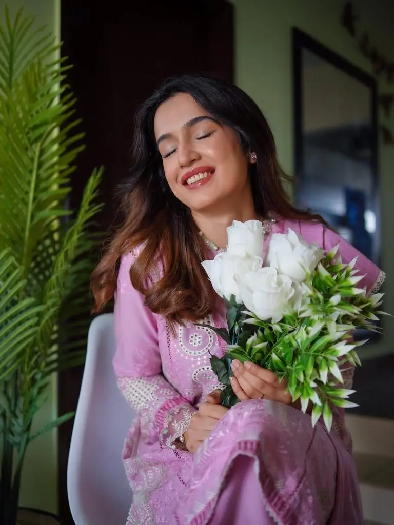 Pakistani Celebrities’ Pictures from Eid Ul Azha Day 3