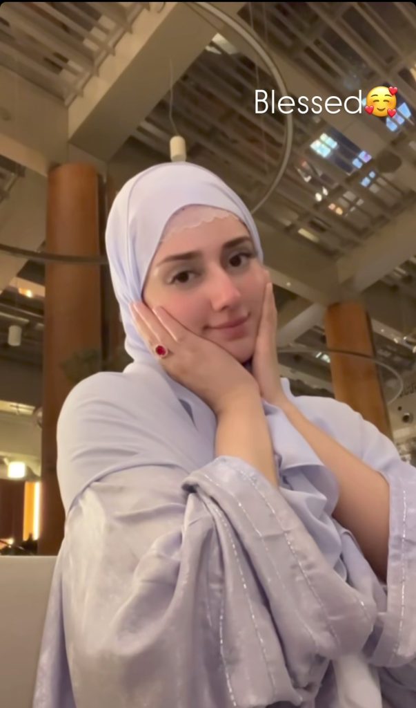 Jannat Mirza and Her Family Embark on the Sacred Hajj Journey