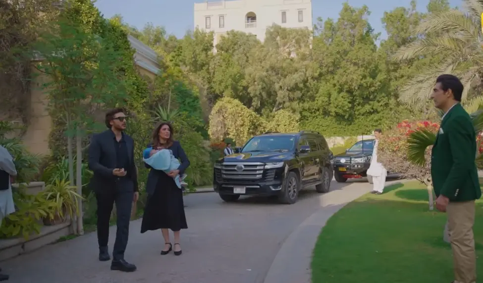 Dayan Episode 36 – Mehwish Hayat & Hira Mani’s Bold Looks Under Discussion