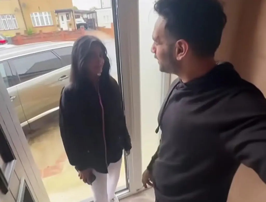 Sehar Khan & Zainab Shabbir Vacation with Usama Khan Under Scrutiny