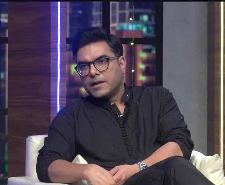 Yasir Hussain’s Reply To Public’s Taunt Regarding Wife Iqra Aziz