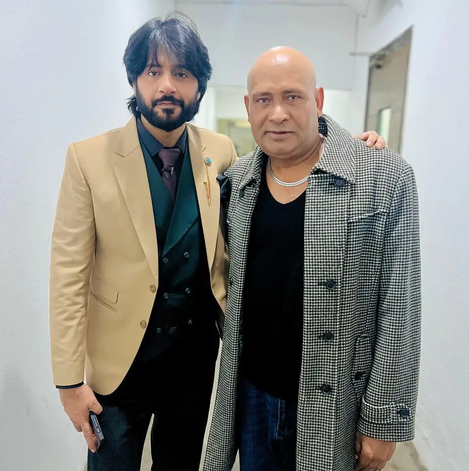 Imran Ashraf Vs Vasay Chaudhary – Akram Udas Picks The Better Host