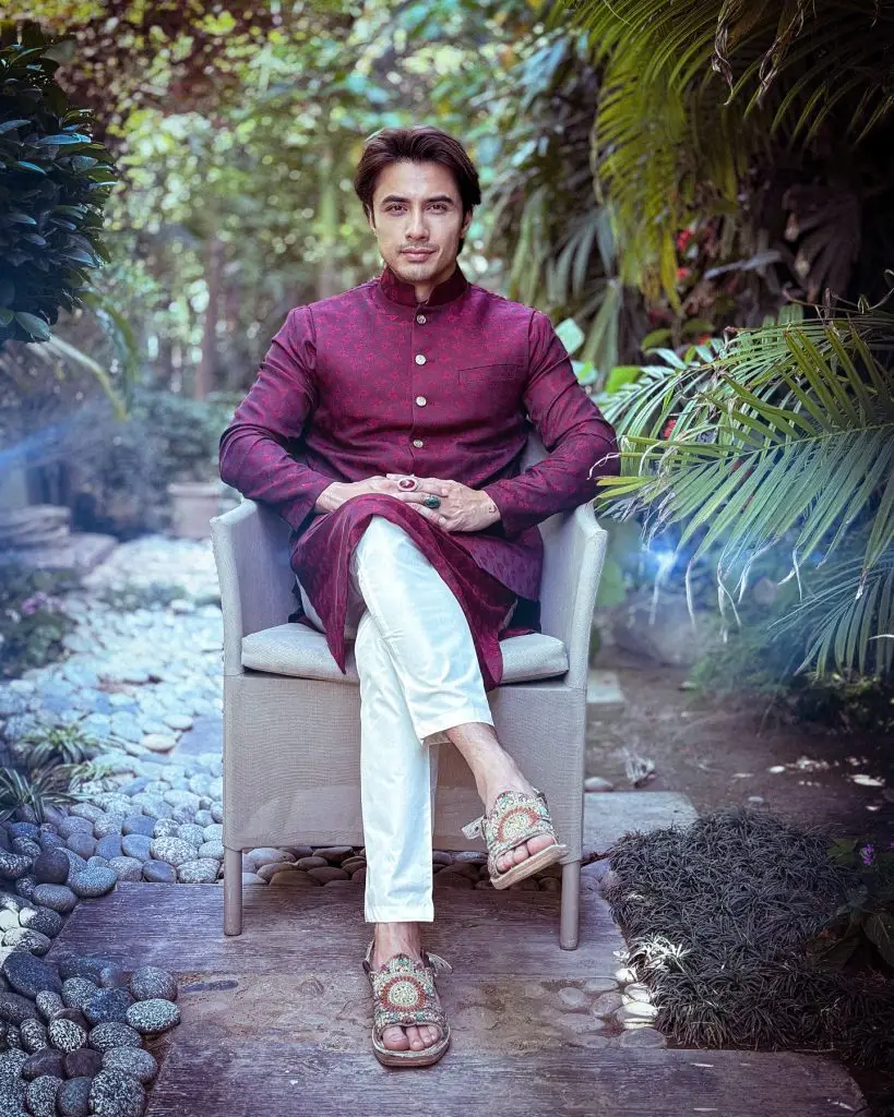 Ali Zafar Dedicates Emotional Poetry To Sana Yousaf