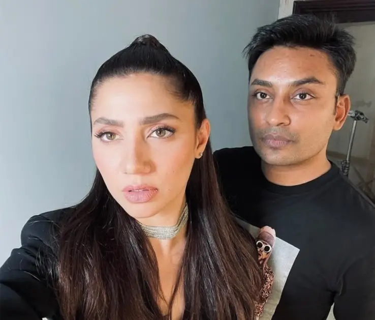 Babar Zaheer’s Look For Love Guru Premiere Baffles Public