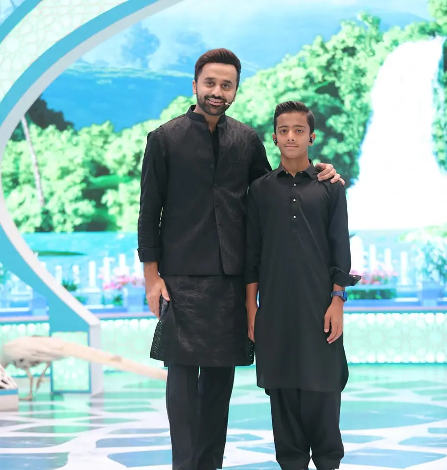 Waseem Badami Shares Bond With His Son