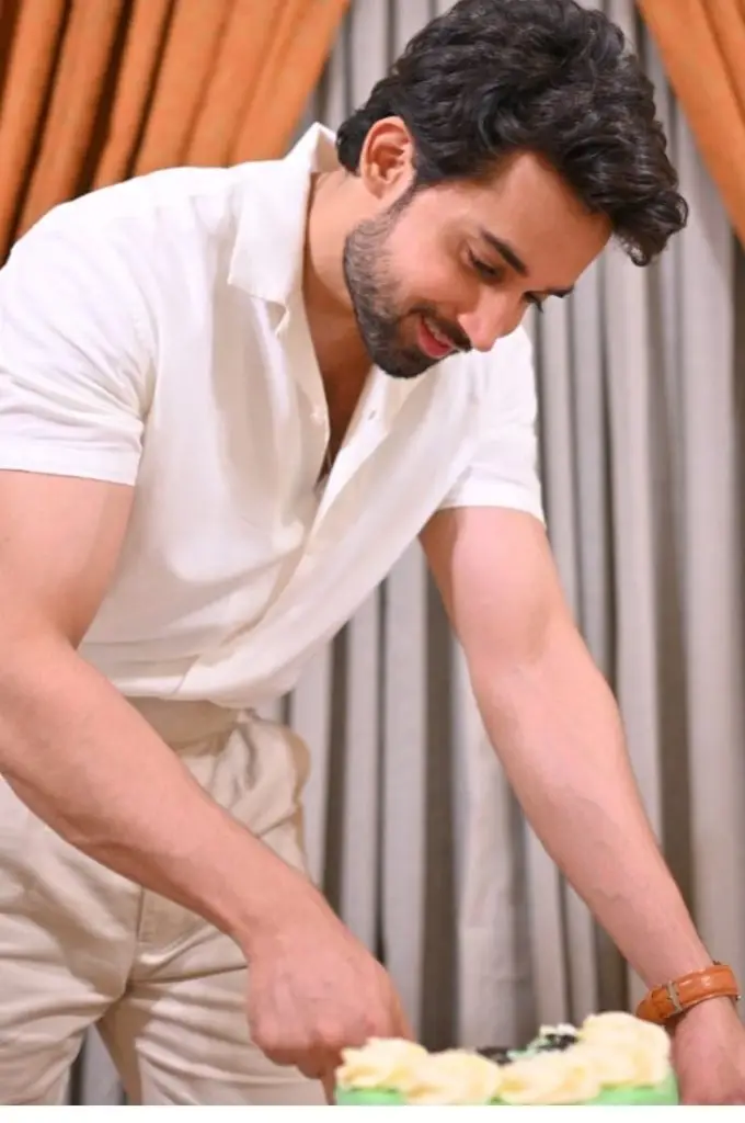 Omair Rana’s Message For Bilal Abbas