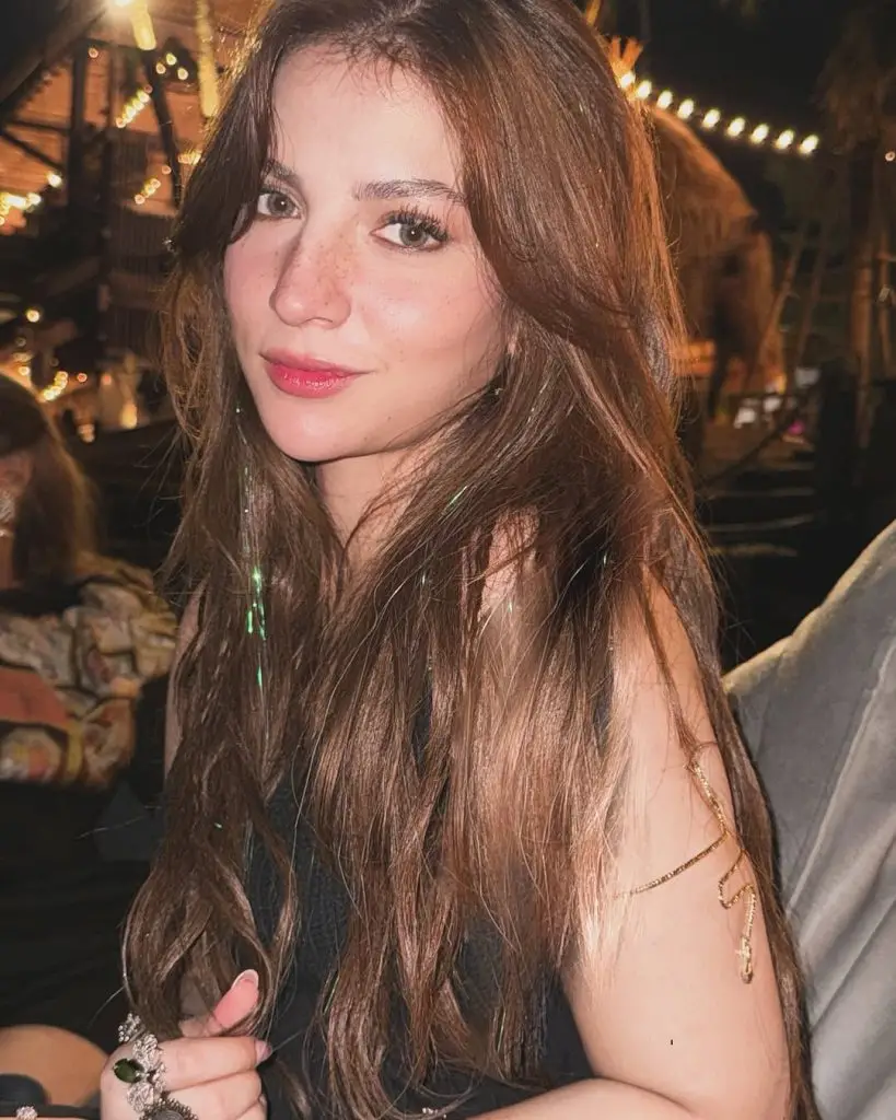 Dananeer Mobeen Enjoys Vacations In Thailand With Mother